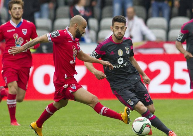 半岛体育官网入口-关于卡尔斯鲁厄胜出，球队士气大振的信息